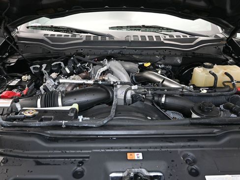 Used 2020 Ford F250 XLT image 9