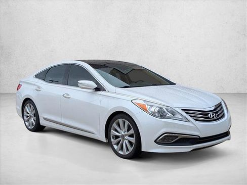 Used 2015 Hyundai Azera Limited FWD image 3