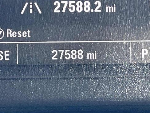 Certified 2024 Chevrolet Trax RS w/ Driver Confidence Package image 20