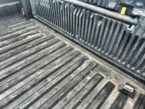 Used 2013 Ford F250 Platinum w/ FX4 Off Road Pkg AWD/4WD image 7