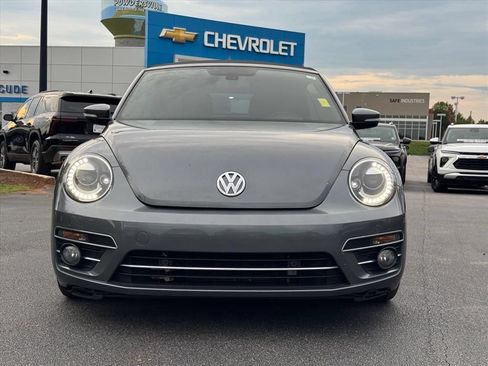 Used 2019 Volkswagen Beetle 2.0T SE FWD image 8