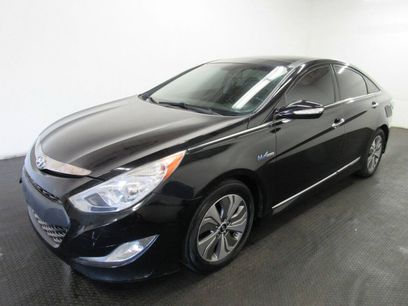 Used 2014 Hyundai Sonata Limited w/ Panoramic Sunroof Package 02