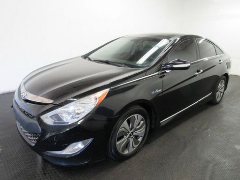 Used 2014 Hyundai Sonata Limited w/ Panoramic Sunroof Package 02 FWD image 1