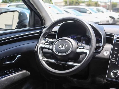 Used 2022 Hyundai Tucson SEL FWD image 19