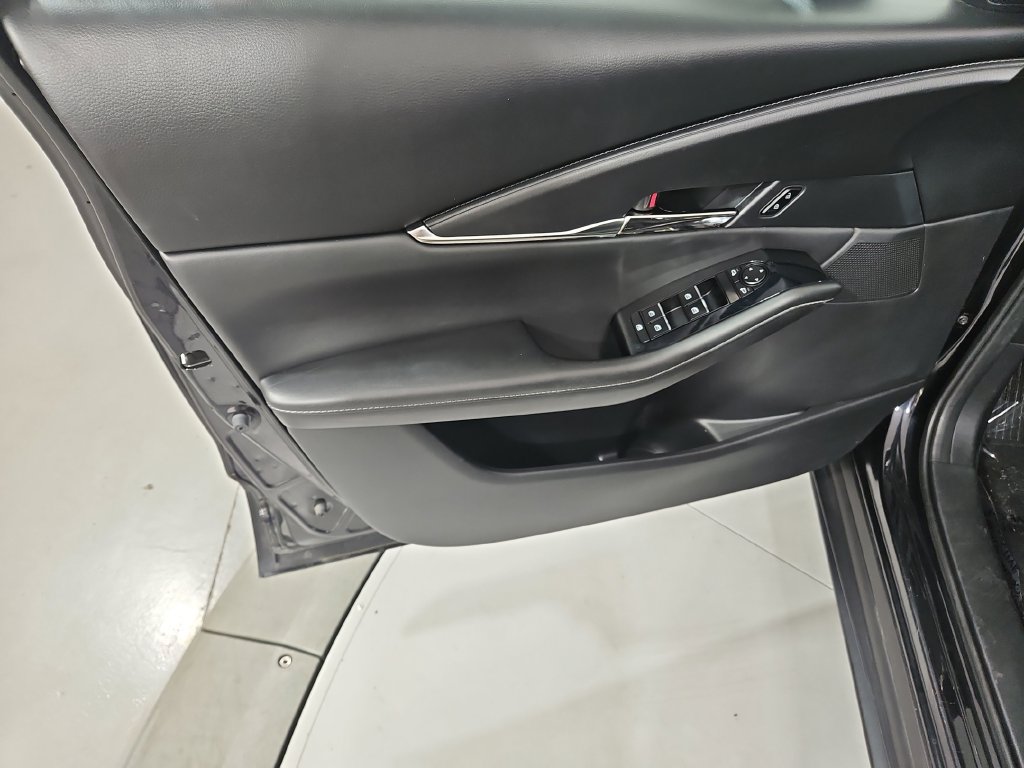 Used 2023 MAZDA CX-30 AWD 2.5 S w/ Preferred Package image 11