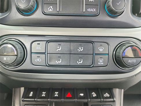 Used 2022 Chevrolet Colorado ZR2 image 33