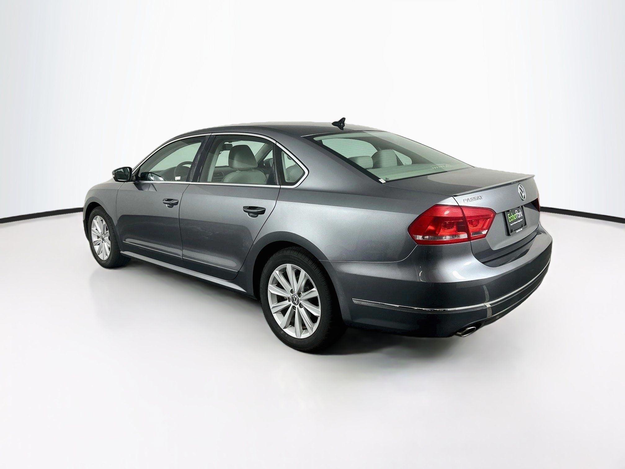 Used 2012 Volkswagen Passat 2.5 SEL Premium FWD image 5