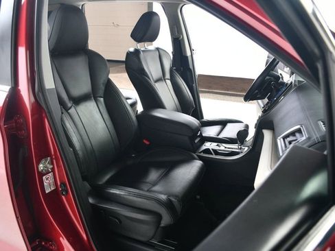 Used 2020 Subaru Ascent Limited image 29