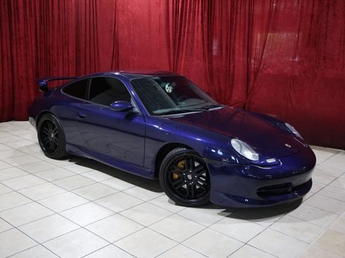 Used 2001 Porsche 911 Carrera image 2