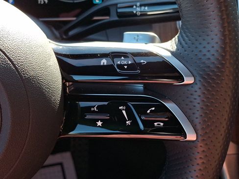 Certified 2025 Mercedes-Benz GLC 300 4MATIC image 22