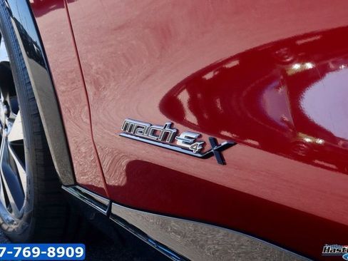 Used 2022 Ford Mustang Mach-E Premium image 8