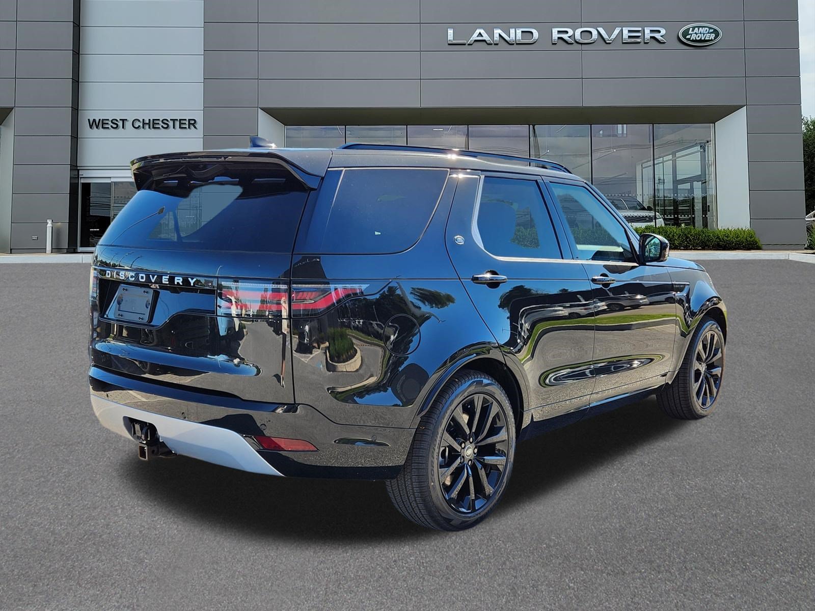 New 2026 Land Rover Discovery Limited Edition AWD/4WD image 4