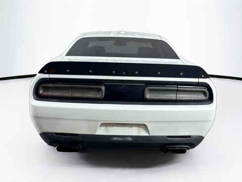 Used 2015 Dodge Challenger SRT Hellcat image 7