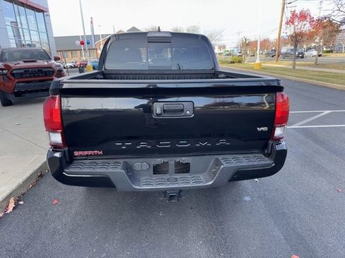 Certified 2019 Toyota Tacoma TRD Sport image 6