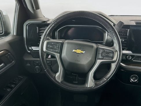 Used 2022 Chevrolet Silverado 1500 LT image 17