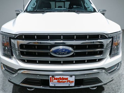 Used 2021 Ford F150 Lariat w/ Max Trailer Tow Package AWD/4WD image 4