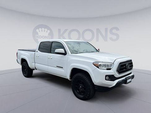 Used 2022 Toyota Tacoma SR5 AWD/4WD image 10