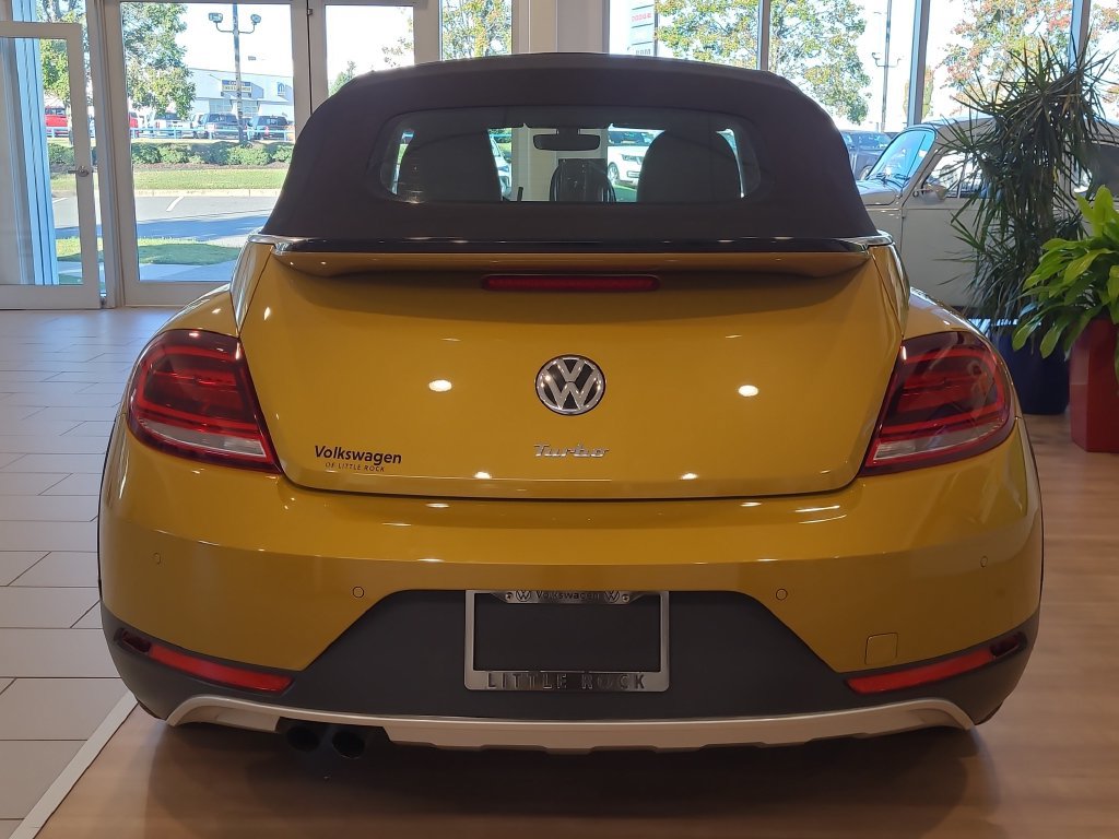 Used 2017 Volkswagen Beetle 1.8T Dune FWD image 4