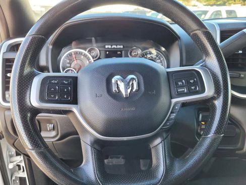 Used 2022 RAM 3500 Big Horn image 28