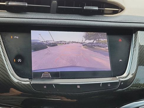 Used 2020 Cadillac XT6 Sport AWD/4WD image 17