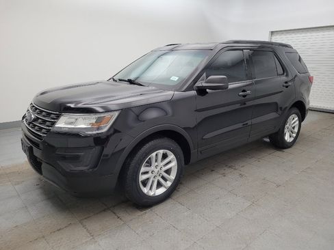 Used 2016 Ford Explorer 4WD image 2
