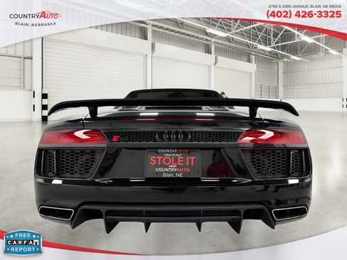 Used 2017 Audi R8 V10 image 4