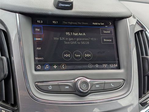 Used 2019 Chevrolet Cruze LT w/ Convenience Package FWD image 28