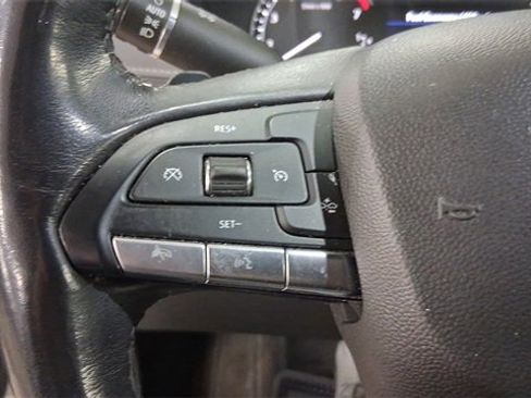 Used 2022 Cadillac XT4 Premium Luxury w/ Safety Alert Package image 30