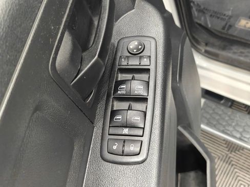 Used 2017 RAM 1500 ST w/ SXT Appearance Group AWD/4WD image 41