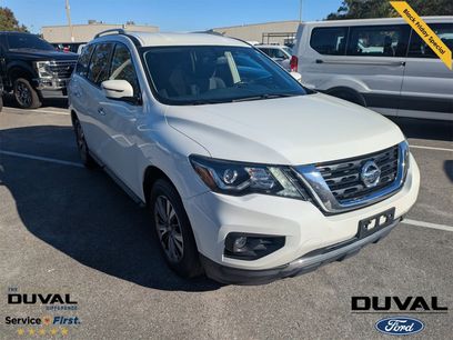 Used 2020 Nissan Pathfinder SV