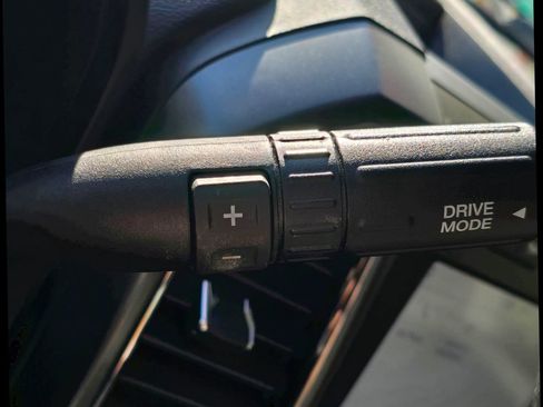 Used 2022 Ford F250 XLT w/ XLT Value Package image 25