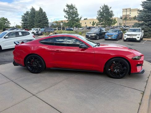 Used 2020 Ford Mustang Premium RWD image 5