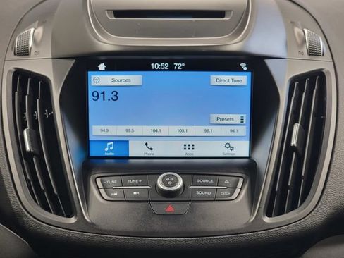 Used 2018 Ford Escape SE w/ SE Sync 3 Package AWD/4WD image 19