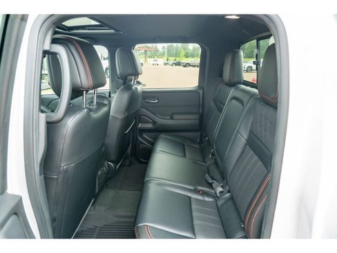 Used 2023 Nissan Frontier PRO-4X w/ Pro-4X Premium Package AWD/4WD image 16
