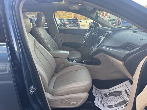 Used 2018 Lincoln MKC Reserve w/ Lincoln MKC Climate Package image 22