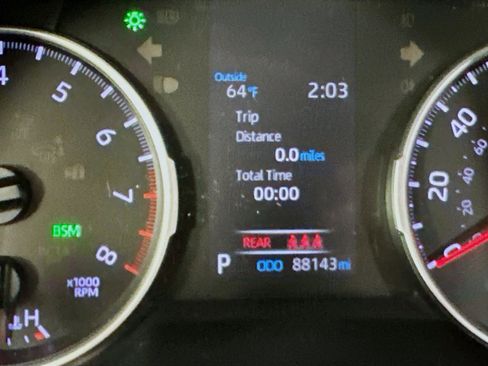 Used 2019 Toyota RAV4 XLE image 19