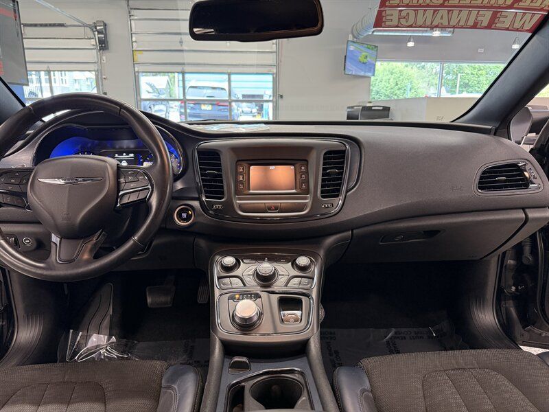 Used 2015 Chrysler 200 S w/ Comfort Group AWD/4WD image 13