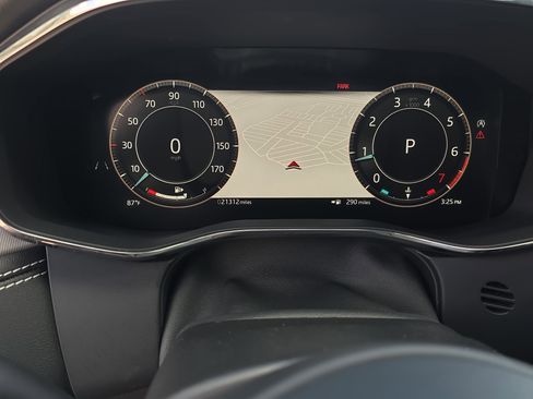 Certified 2025 Jaguar F-PACE R-Dynamic S AWD/4WD image 19