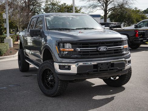 Used 2024 Ford F150 XLT image 3