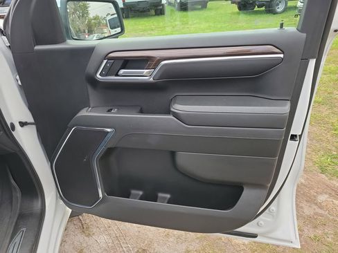 Used 2023 Chevrolet Silverado 1500 LT w/ Safety Package image 34