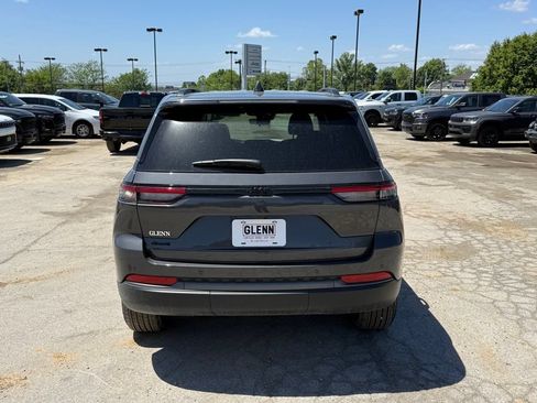 New 2026 Jeep Grand Cherokee Altitude AWD/4WD image 7