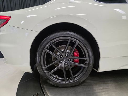 Used 2018 Maserati GranTurismo Sport image 42