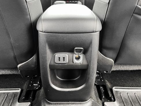 Used 2018 Chevrolet Colorado ZR2 image 23