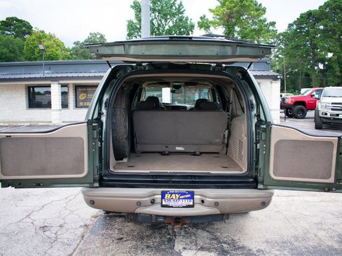 Used 2003 Ford Excursion Eddie Bauer image 32