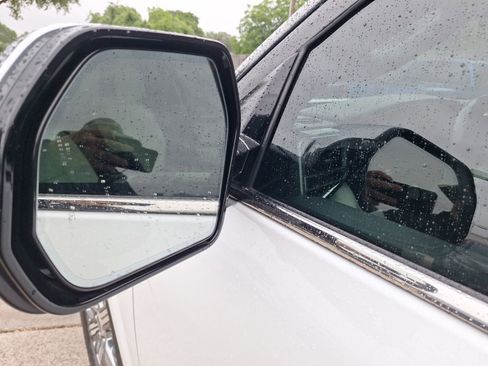 Used 2023 Toyota Sequoia Capstone AWD/4WD image 14