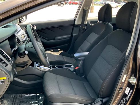Used 2018 Kia Forte LX FWD image 8