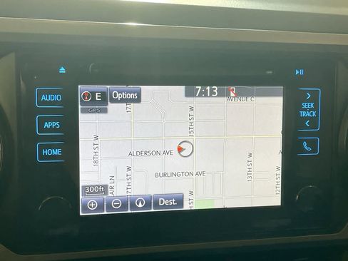 Used 2017 Toyota Tacoma TRD Off-Road image 18