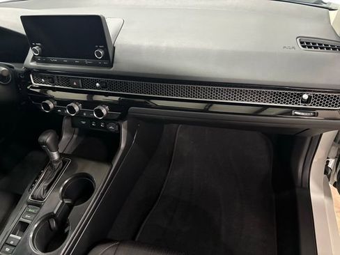 Used 2025 Honda Civic LX image 20