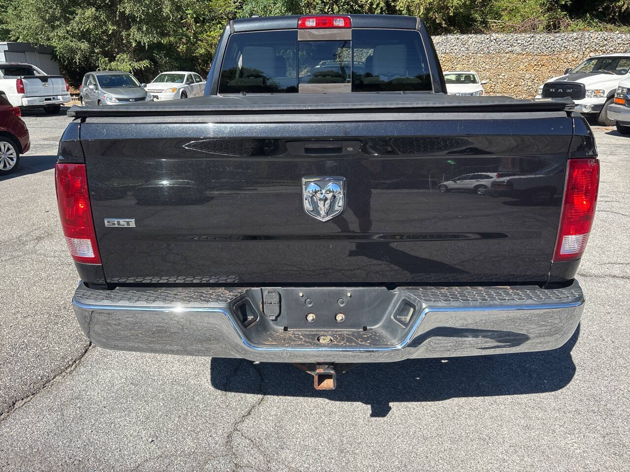 Used 2016 RAM 1500 Classic SLT RWD image 11