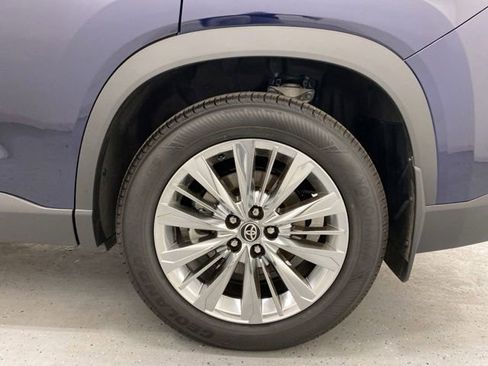 Used 2026 Toyota Grand Highlander AWD image 10